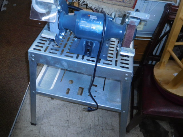 James Briddell Woodworking Shop Absolute Estate Auction - DSCN0045.JPG